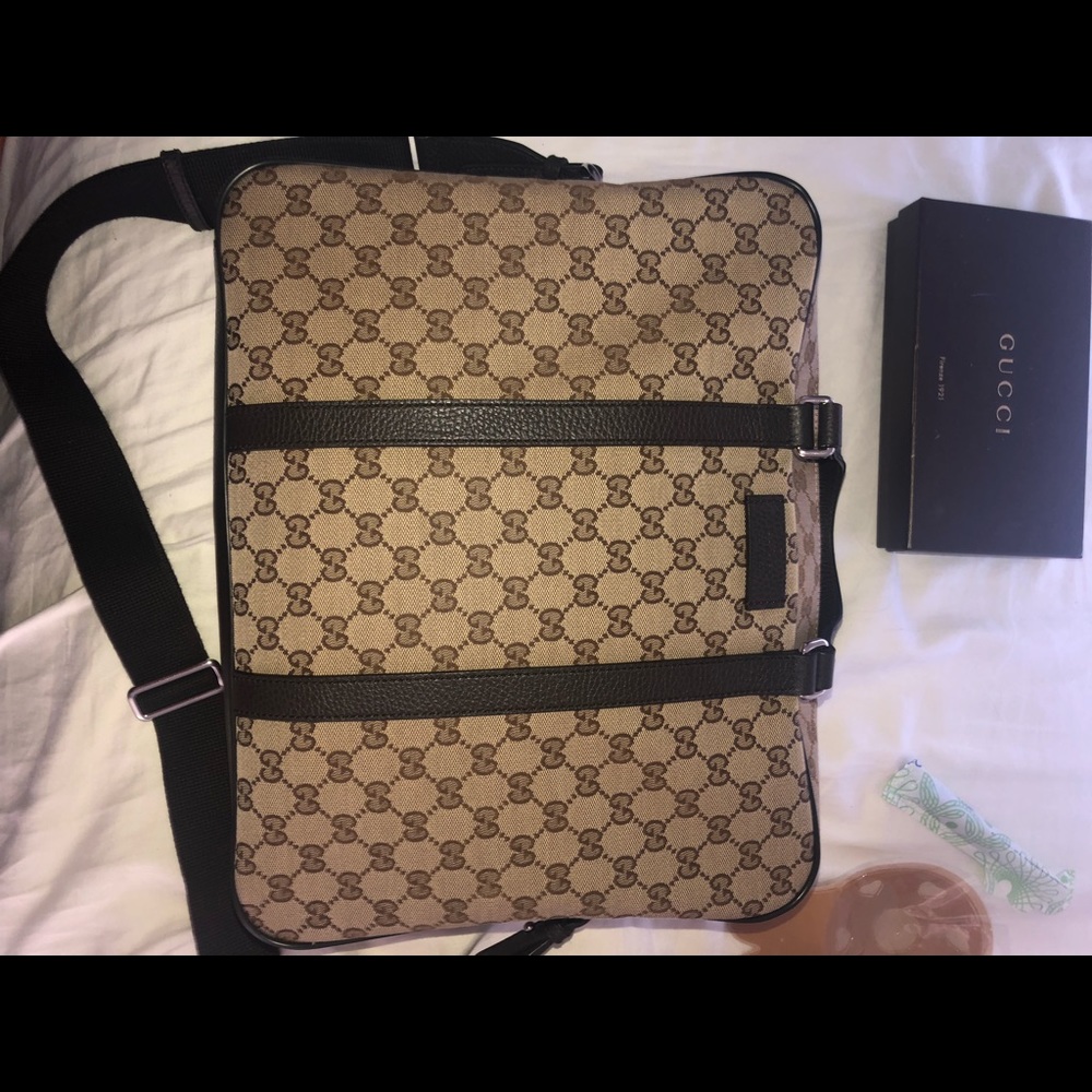 Gucci travel bag